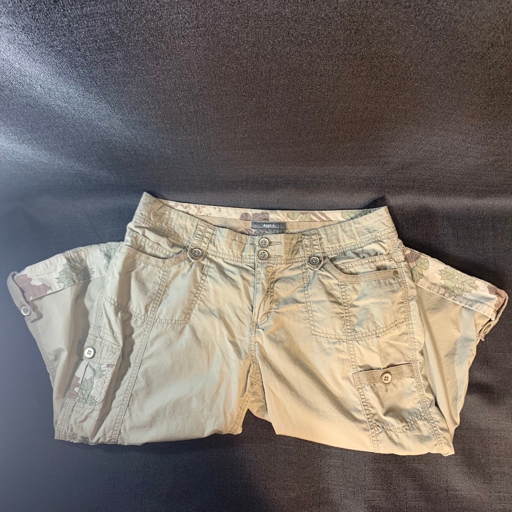 Women's Tan Cargo Capris size 10